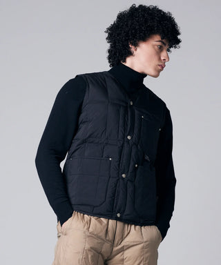 BLACK／Model Height 180cm／Wearing Size M