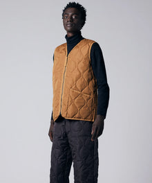 D.BEIGE／Model Height 184cm／Wearing Size L