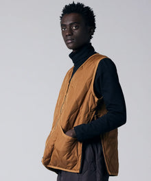 D.BEIGE／Model Height 184cm／Wearing Size L