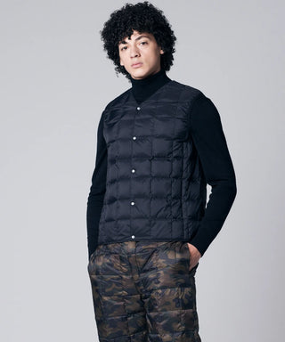 BLACK／Model Height 180cm／Wearing Size M