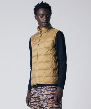 BEIGE／Model Height 184cm／Wearing Size M