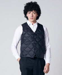 BLACK／Model Height 180cm／Wearing Size M