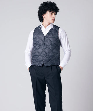 CHARCOAL／Model Height 180cm／Wearing Size M