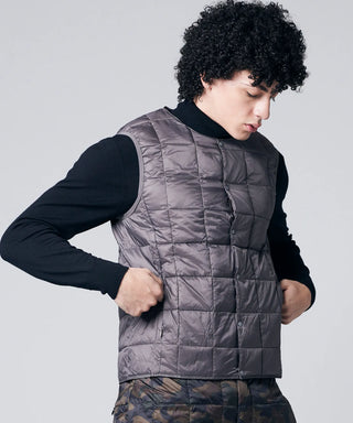 GRAY／Model Height 180cm／Wearing Size M