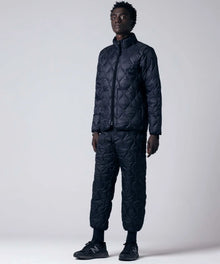 BLACK／Model Height 184cm／Wearing Size M