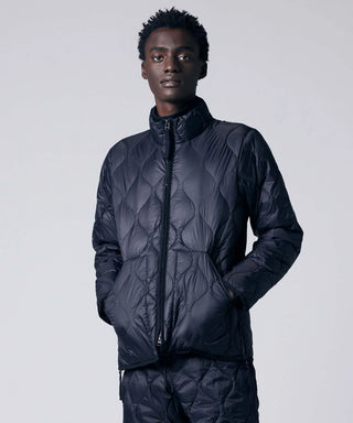 BLACK／Model Height 184cm／Wearing Size M