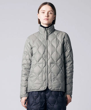 D.SAGE GREEN／Model Height 171cm／Wearing Size XS