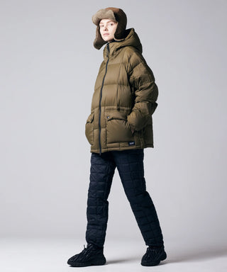 KHAKI／Model Height 171cm／Wearing Size XS