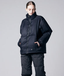 BLACK／Model Height 170cm／Wearing Size XS