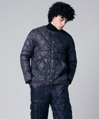 D.CHARCOAL／Model Height 180cm／Wearing Size M