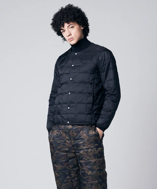 BLACK／Model Height 180cm／Wearing Size M