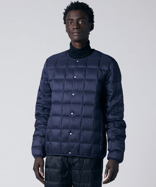 NAVY／Model Height 184cm／Wearing Size M