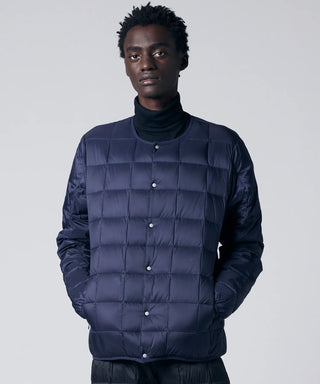 NAVY／Model Height 184cm／Wearing Size M