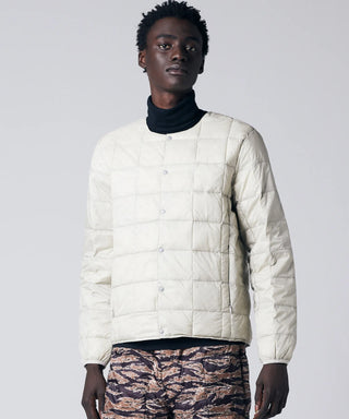 OFF WHITE／Model Height 184cm／Wearing Size M