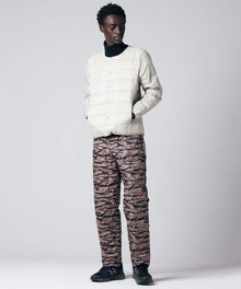 OFF WHITE／Model Height 184cm／Wearing Size L