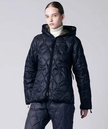 BLACK／Model Height 170cm／Wearing Size XS