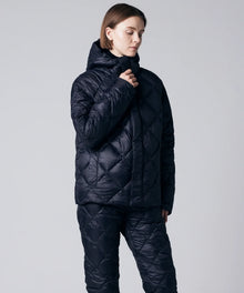 BLACK／Model Height 171cm／Wearing Size XS