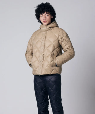 G.BEIGE／Model Height 180cm／Wearing Size M