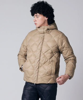 G.BEIGE／Model Height 180cm／Wearing Size M