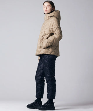 G.BEIGE／Model Height 171cm／Wearing Size XS