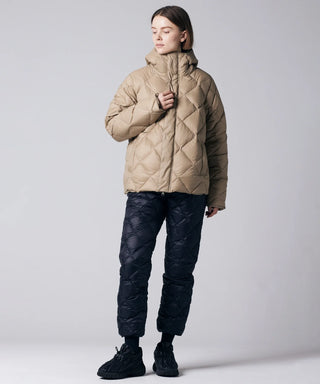 G.BEIGE／Model Height 171cm／Wearing Size XS