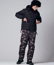BLACK／Model Height 180cm／Wearing Size M