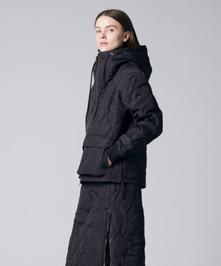 D.CHARCOAL／Model Height 171cm／Wearing Size XS