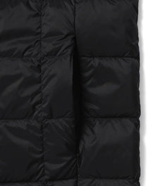 Concealed zip pocket at the back