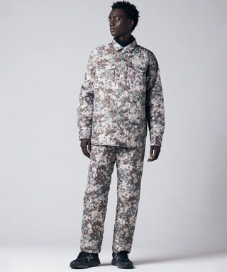 REGULAR DIGITAL CAMO／Model Height 184cm／Wearing Size M