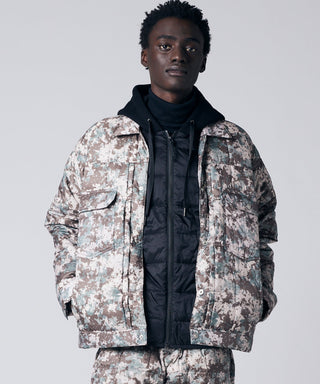 DIGITAL CAMO／Model Height 184cm／Wearing Size M