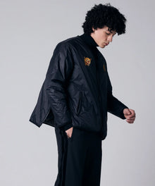 BLACK／Model Height 180cm／Wearing Size M