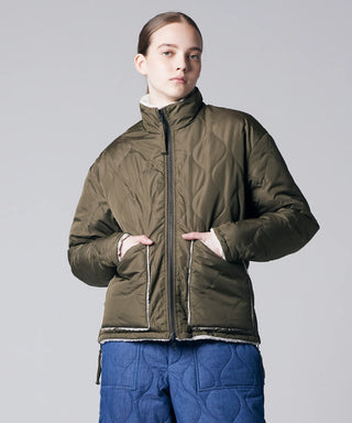 D.OLIVE×CREAM（DOWN SIDE）／Model Height 170cm／Wearing Size XS