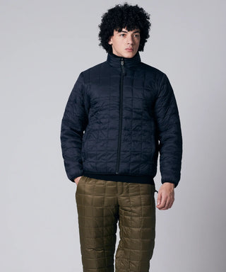 D.NAVY×BEIGE／Model Height 180cm／Wearing Size M