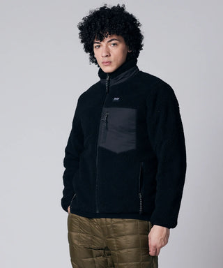 D.NAVY×BEIGE／Model Height 180cm／Wearing Size M