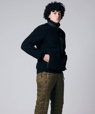 D.NAVY×BEIGE／Model Height 180cm／Wearing Size M