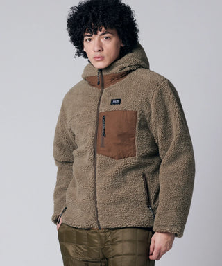 L.BROWN×BEIGE／Model Height 180cm／Wearing Size M