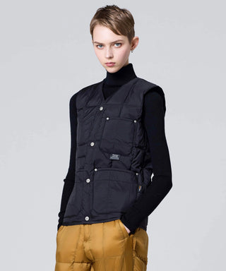BLACK / Model Height 171cm / Wearing Size S