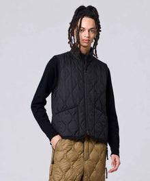BLACK / Model Height 181cm / Wearing Size M