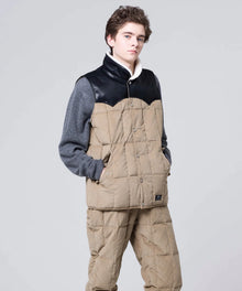 KHAKI / Model Height 182cm / Wearing Size M