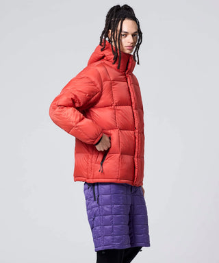 FIERY ORANGE / Model Height 181cm / Wearing Size M