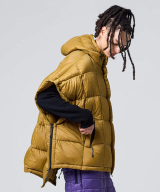 COYOTE / Model Height 181cm / Wearing Size ONESIZE