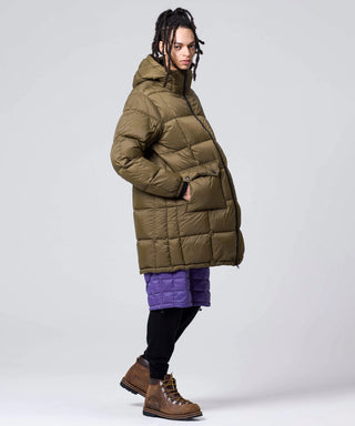 OLIVE／Model Height 182cm／Wearing Size M