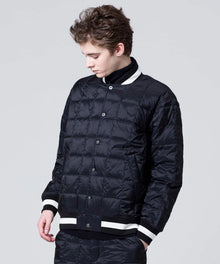 BLACK / Model Height 182cm / Wearing Size M