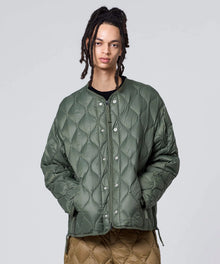 OLIVE／Model Height 181cm／Wearing Size M