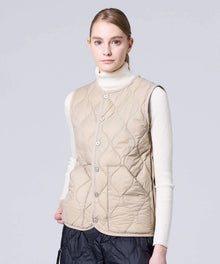 G.BEIGE／Model Height 172cm／Wearing Size S