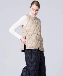 G.BEIGE／Model Height 172cm／Wearing Size S