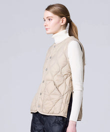 G.BEIGE／Model Height 172cm／Wearing Size S