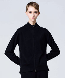 BLACK / Model Height 171cm / Wearing Size S