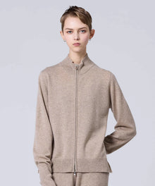 G.BEIGE / Model Height 171cm / Wearing Size S