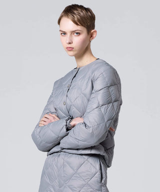 GRAY / Model Height 171cm / Wearing Size M